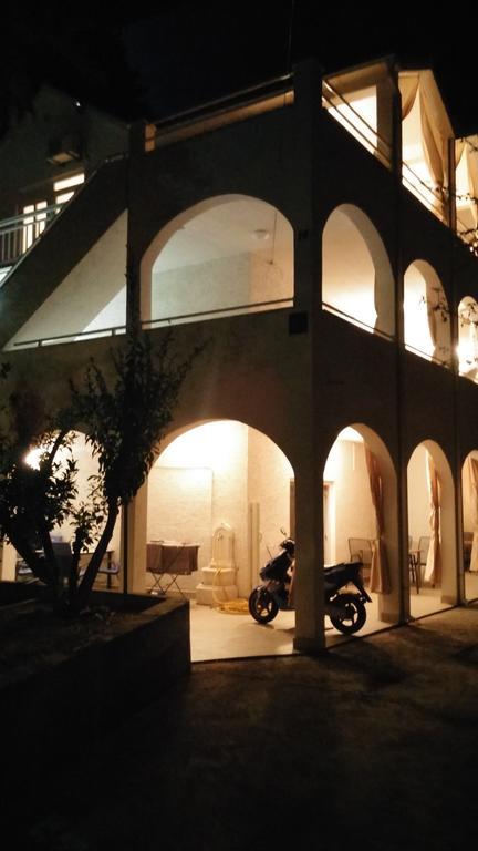 Kilic Apartments トロギール エクステリア 写真